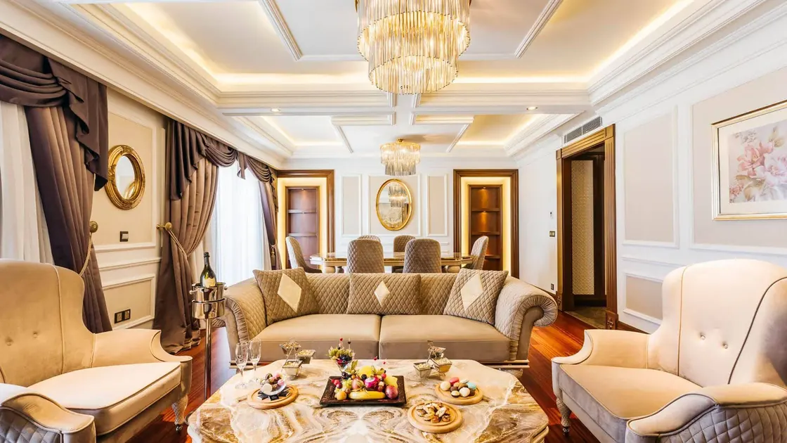 The Lord & Lady Suite