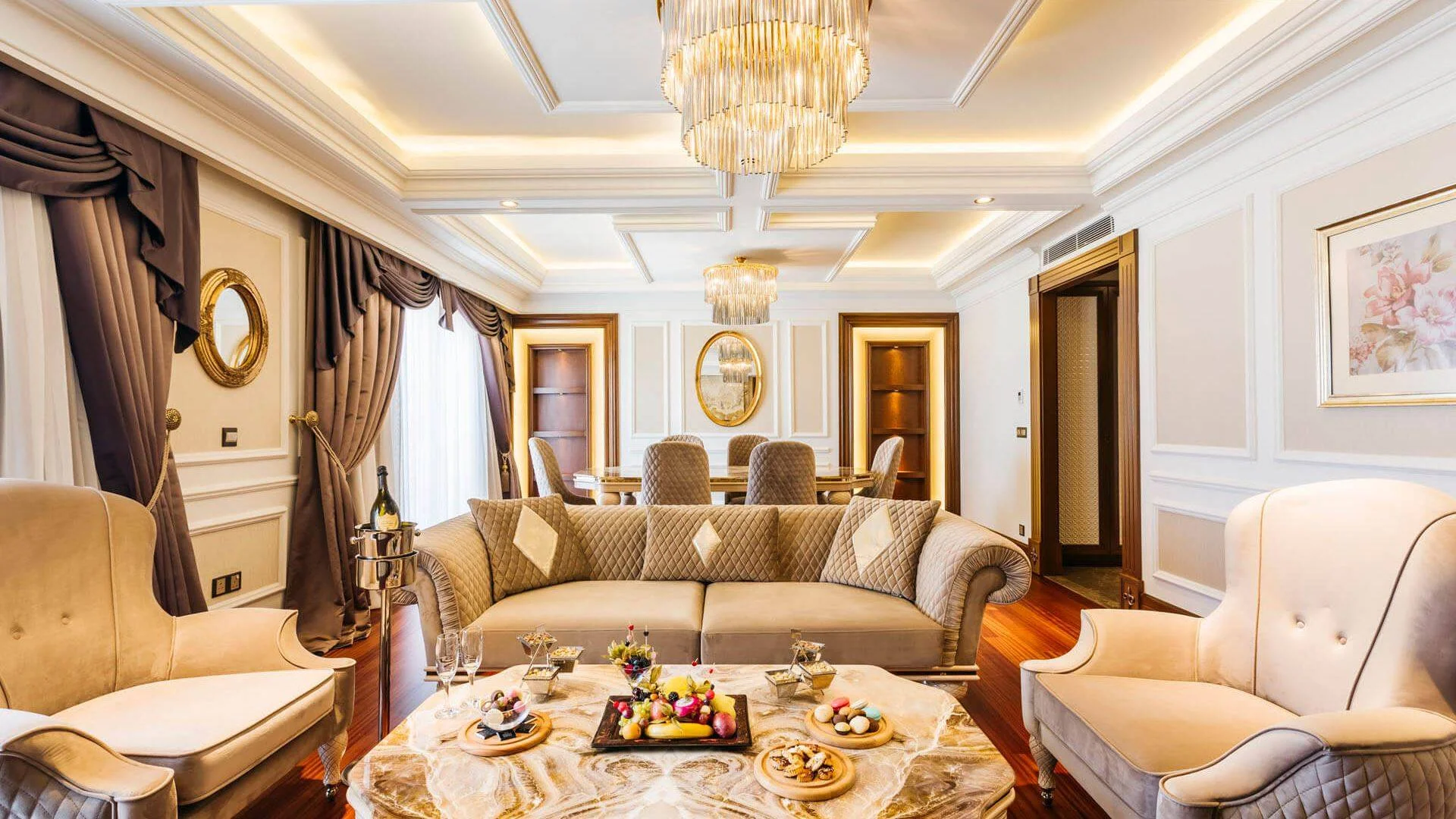 The Lord & Lady Suite