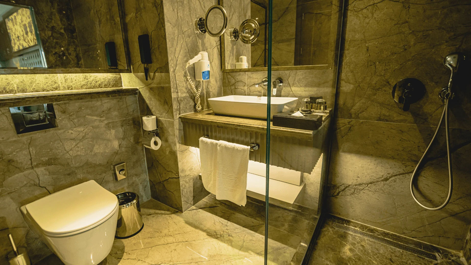Standard Room · 3