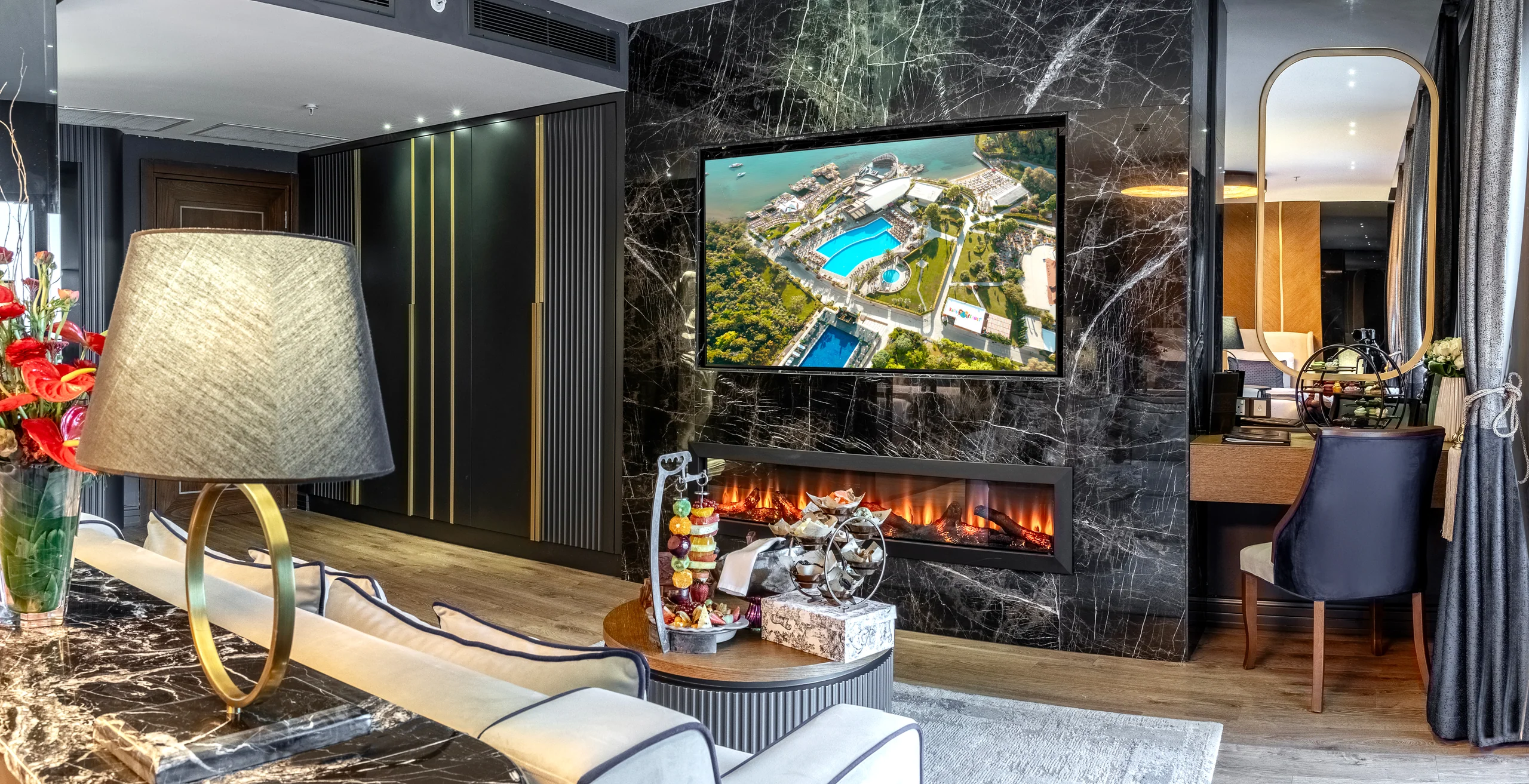Suite Room · 2