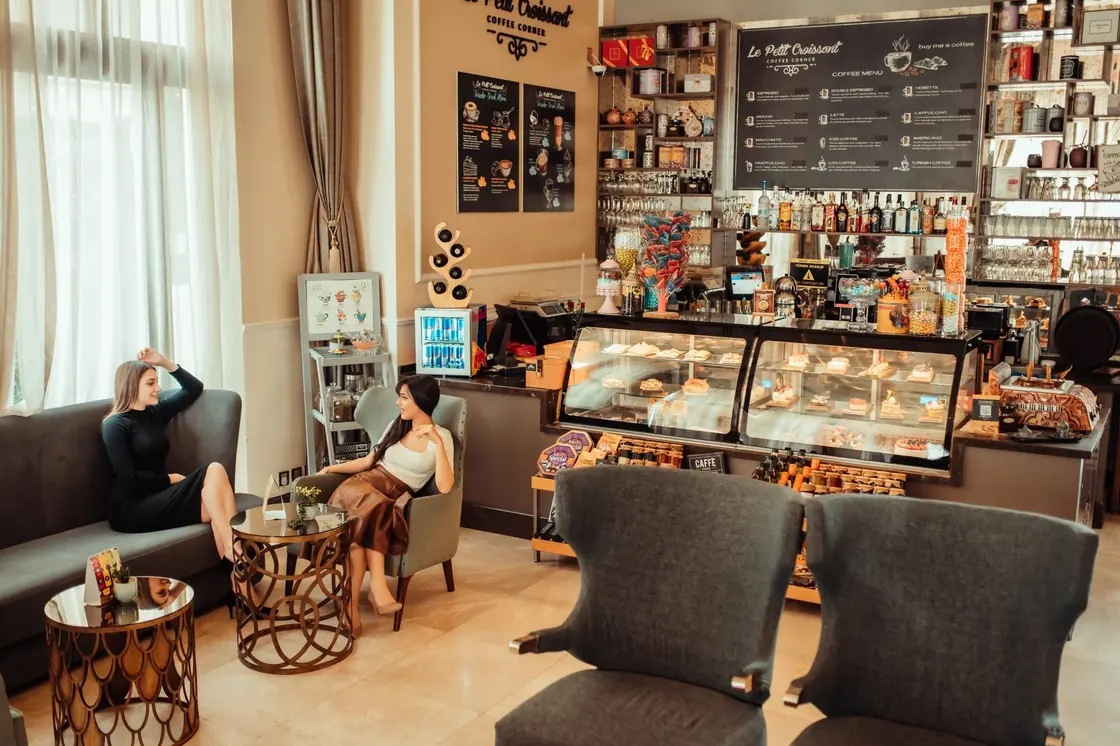 Le Petit Croissant Coffee Shop